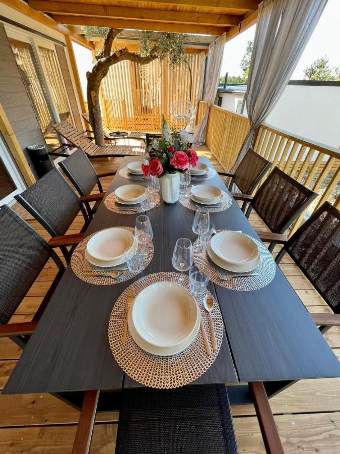 Villa Family Grand De Luxe Mobilhome Selce Eksteriør bilde