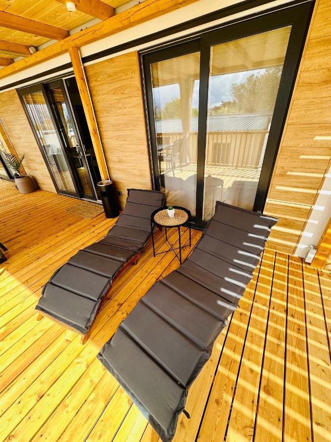 Villa Family Grand De Luxe Mobilhome Selce Eksteriør bilde