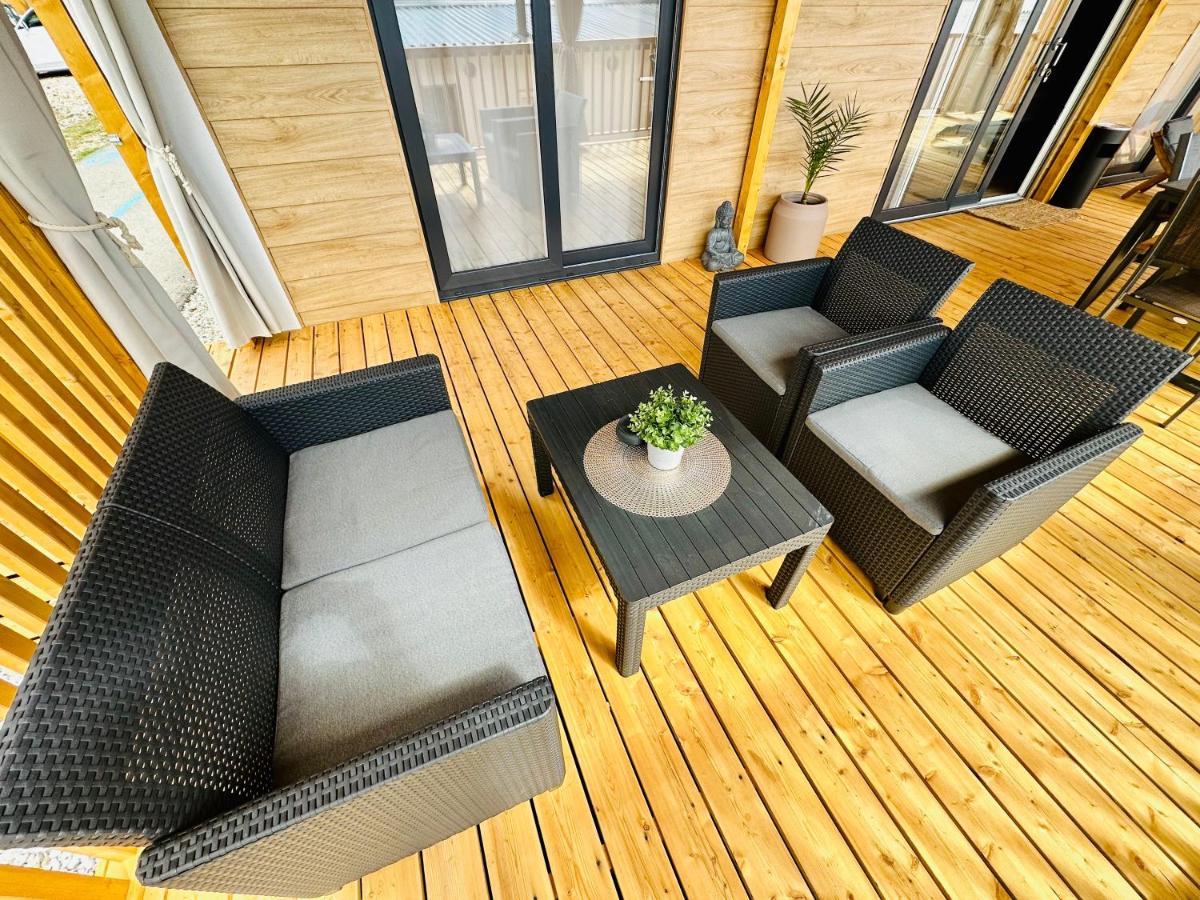 Villa Family Grand De Luxe Mobilhome Selce Eksteriør bilde