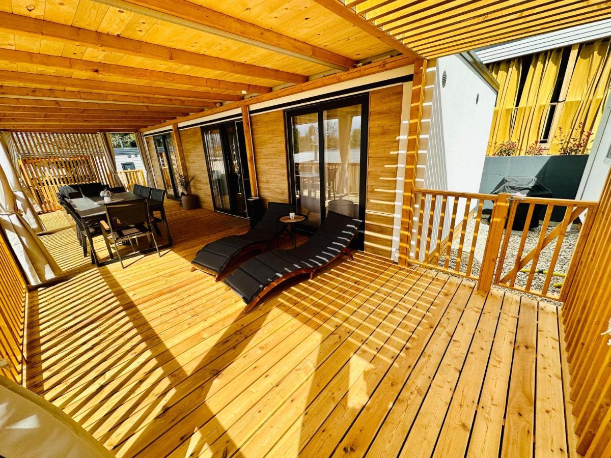 Villa Family Grand De Luxe Mobilhome Selce Eksteriør bilde
